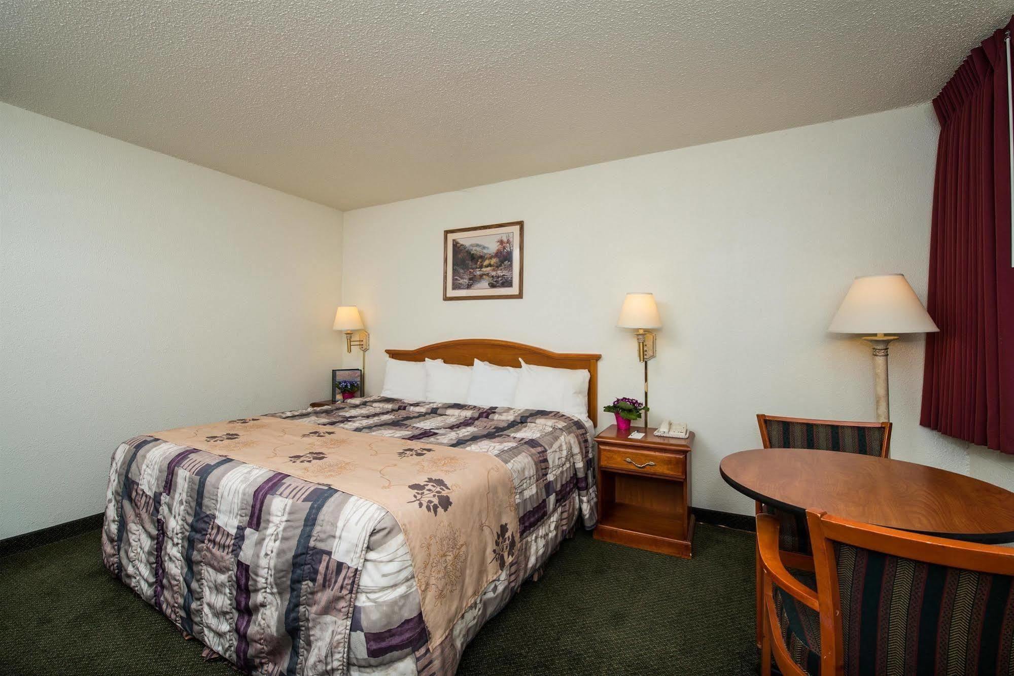 Americas Best Value Inn - Пендлтон Экстерьер фото