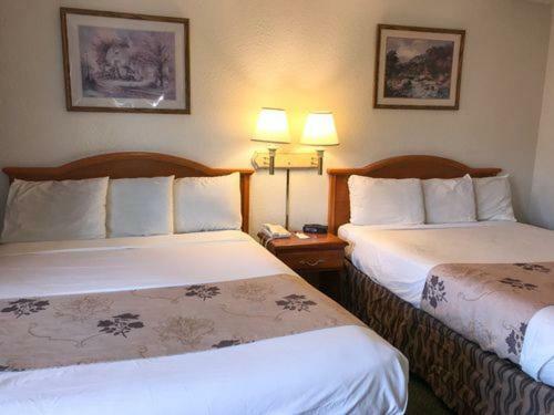 Americas Best Value Inn - Пендлтон Экстерьер фото